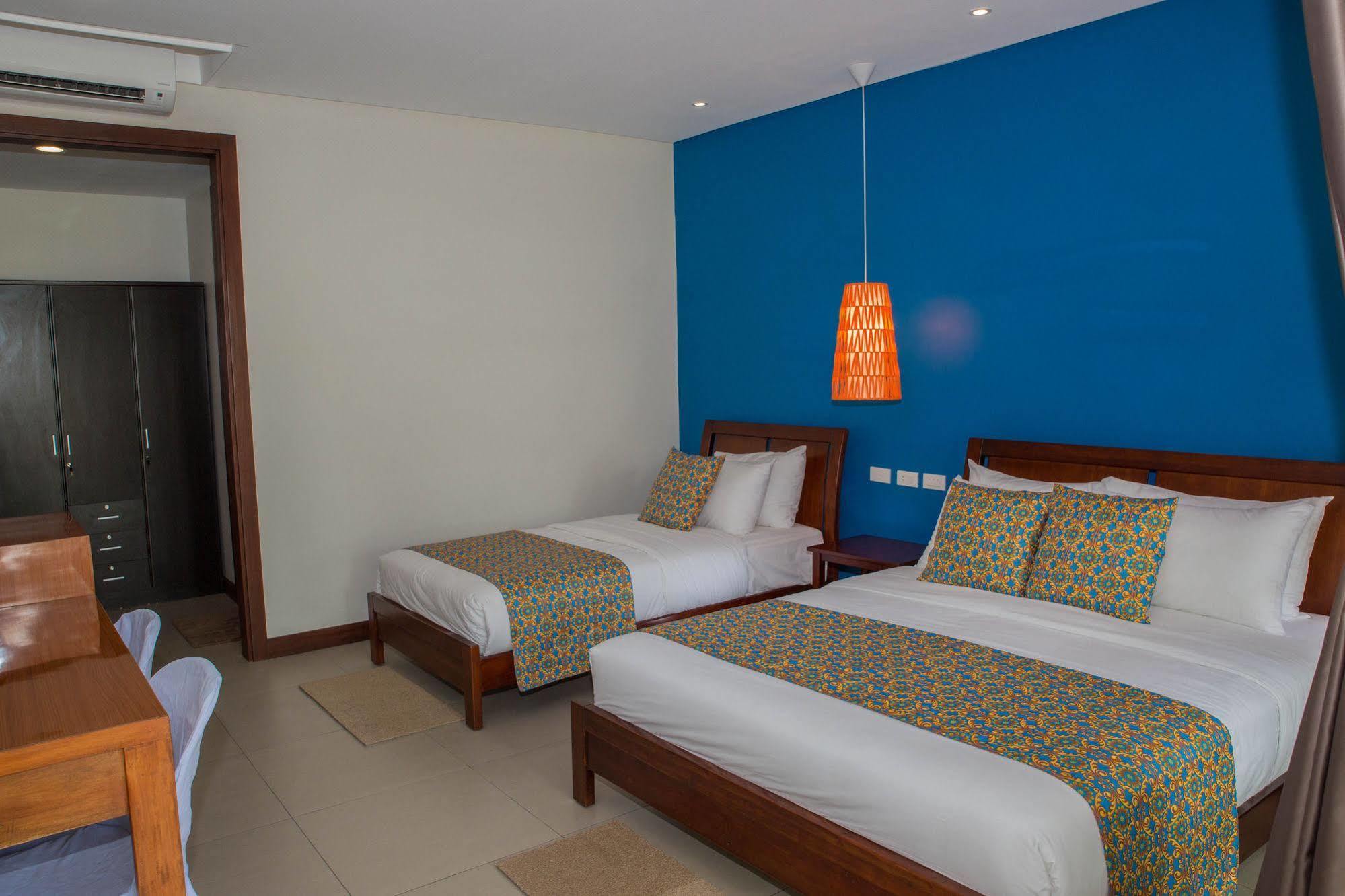 Karancho Beach House Мактан Екстериор снимка