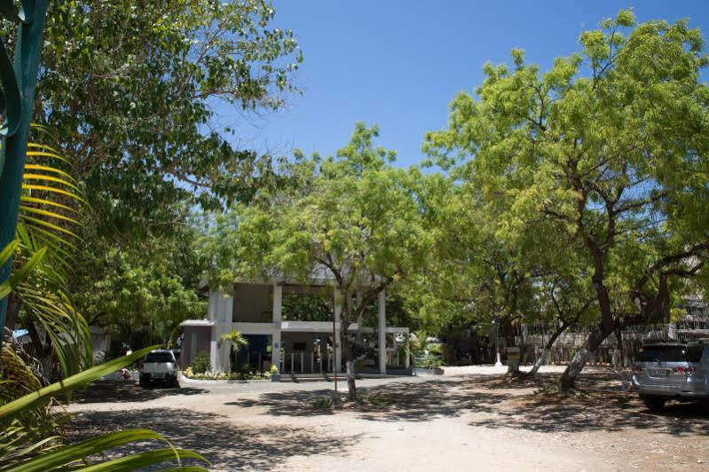 Karancho Beach House Мактан Екстериор снимка
